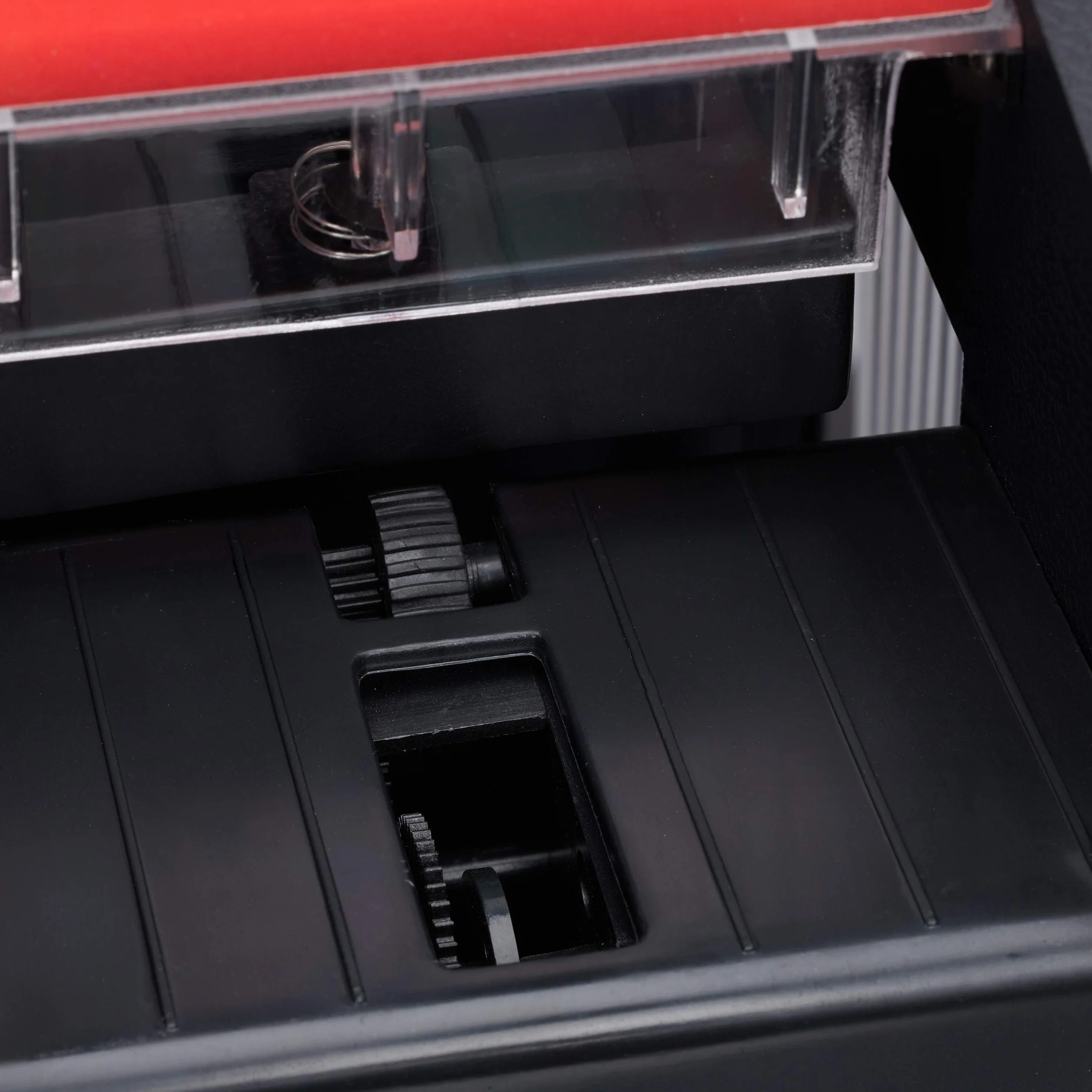 Relaxdays, mescolatore di carte nero elettrico, in pelle, 4 mazzi, mescola automaticamente le carte, standard