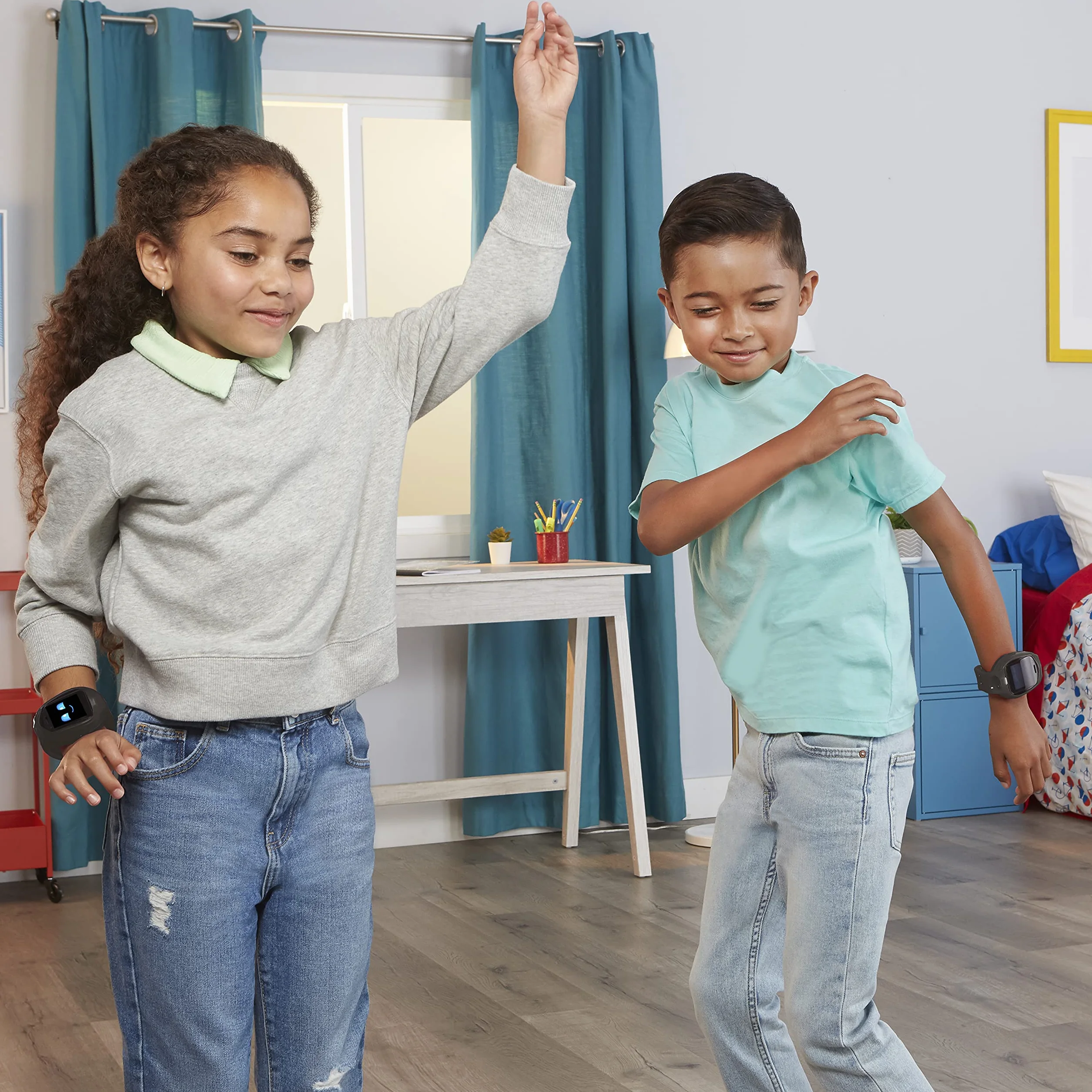 little tikes 487231EUC Tobi Robot Smartwatch per bambini con fotocamera digitale, video, giochi e attività per ragazzi e ragazze, nero, dai 6 anni in su, nero, Esclusivo Amazon