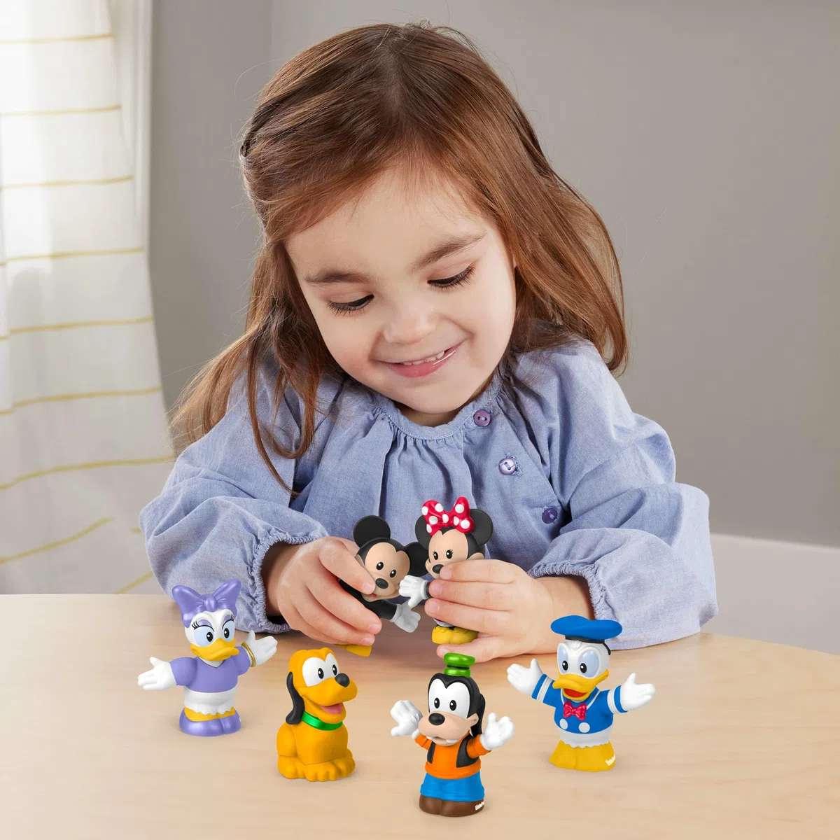 Fisher-Price Little People Disney - Topolino e i suo Amici, set di personaggi del mondo Disney tra cui Topolino, Minni, Paperino, Paperina, Pippo e Pluto, 1+ anni, JHD08
