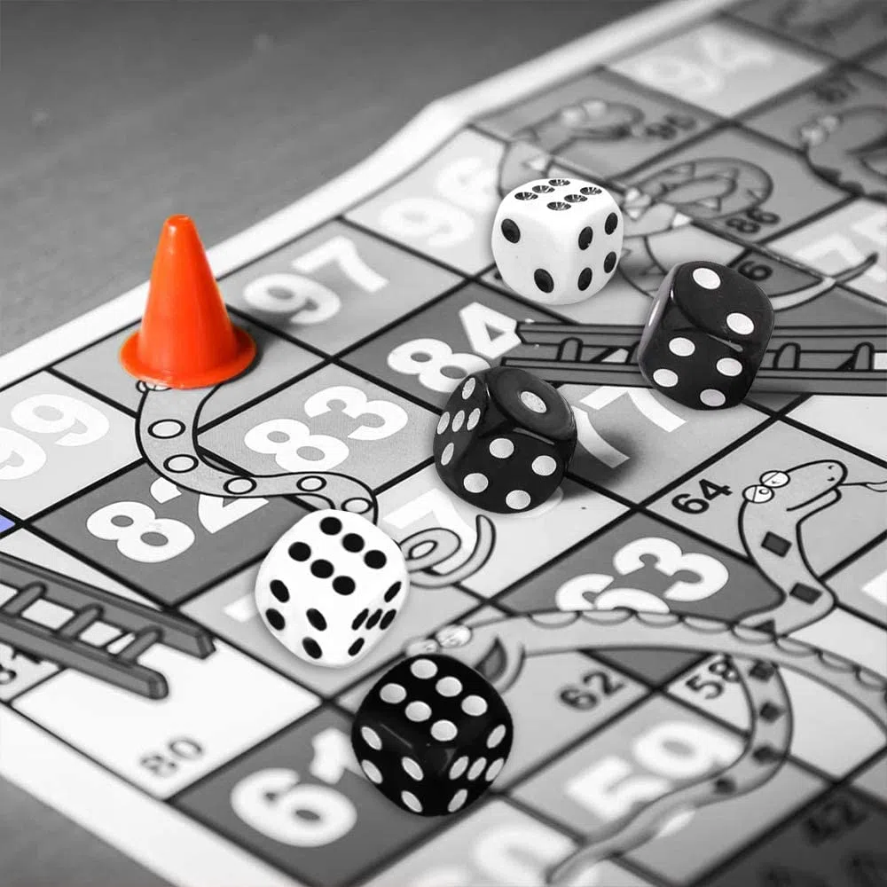 powerking Set di Dadi,100 Pezzi Nero Bulk Game Dices per Gioco di Dadi Tensies, Gioco da Tavolo, Gioco di Matematica, bomboniera, Angolo Rotondo a 6 Lati da 16 mm (Nero)