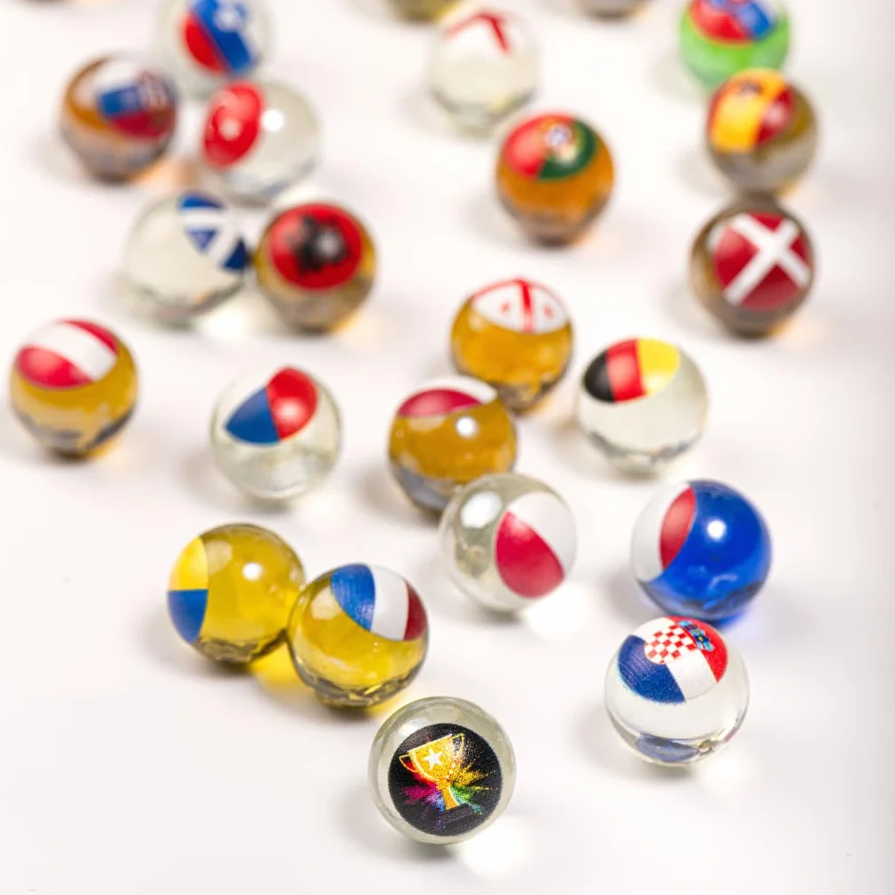 25 biglie di vetro per bambini con bandiera della Coppa del Mondo, 16 mm, ideali per corse di marmo e gare di marmo