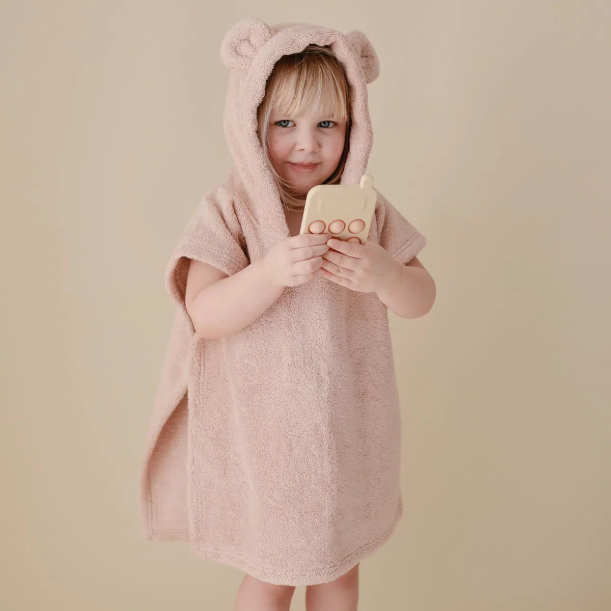 mushie Giocattolo per Bambini (10+ Mesi) | promuove Le capacità motorie e incoraggia l'esplorazione sensoriale con Bolle Che Possono Essere spinte e Spuntate | Blush Phone