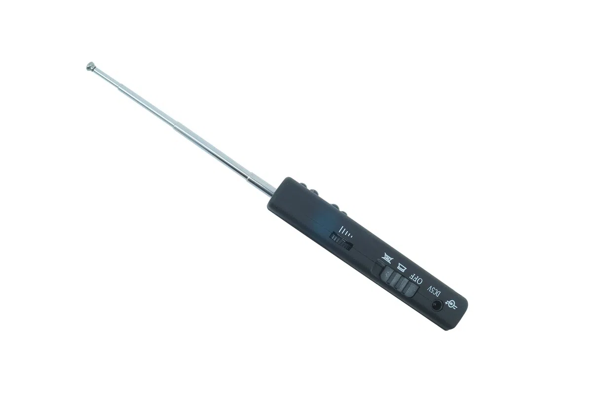 Rilevatore di Microspie Bonifica Cimici Spy Telecamere Wireless e Cablate