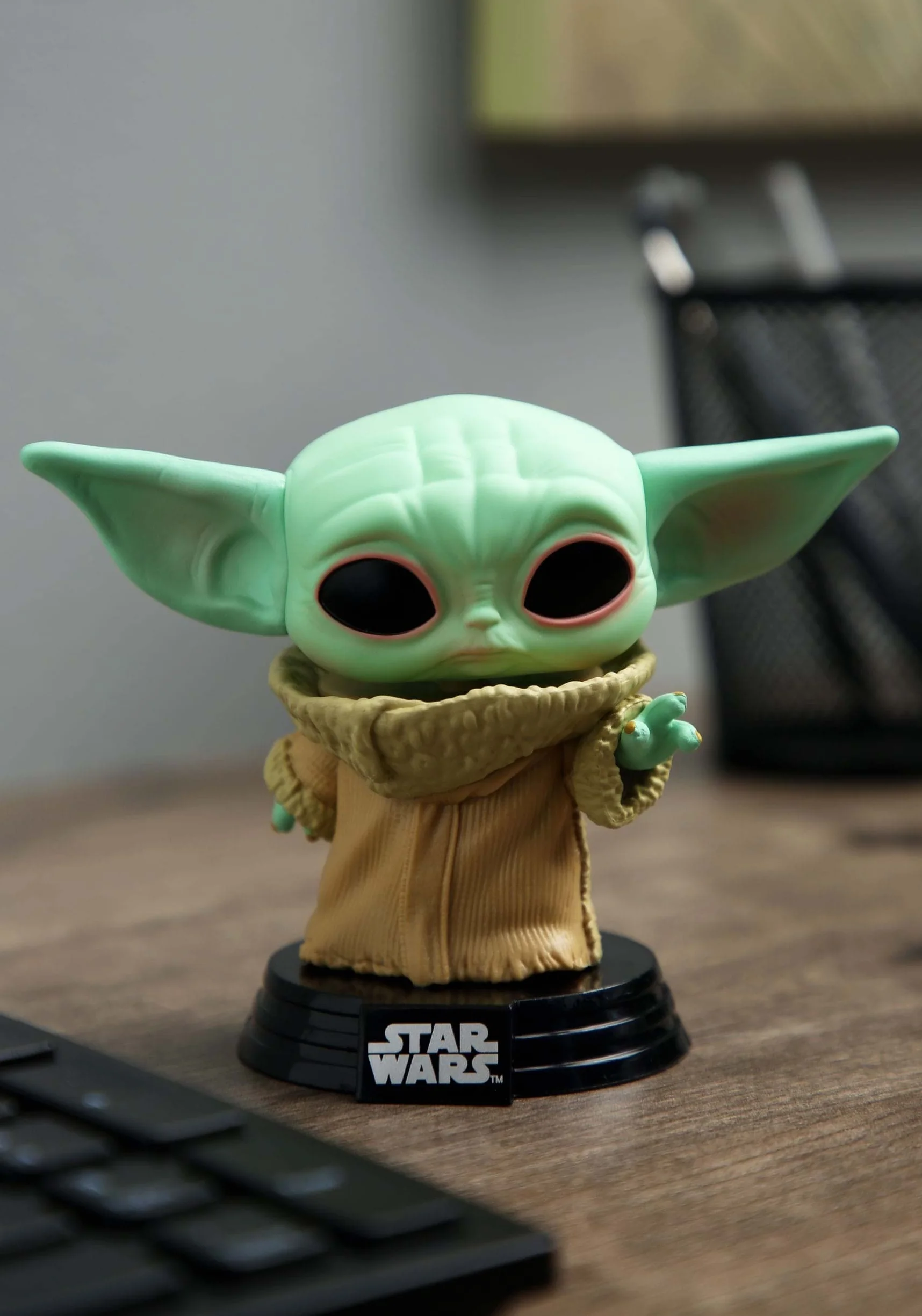 Funko POP! Star Wars: The Mandalorian - Grogu (The Child, Baby Yoda) - Figura in Vinile da Collezione - Idea Regalo - Merchandising Ufficiale - Giocattoli per Bambini e Adulti - TV Fans