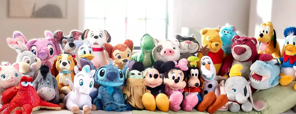 Disney Store bambola ufficiale di peluche media Minou, Gli Aristogatti 32 cm, personaggio classico micio coccoloso in posizione eretta, con dettagli ricamati e finitura morbida al tatto