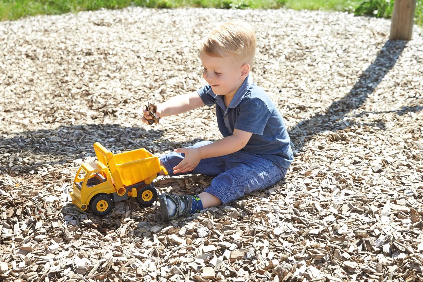 LENA - EcoActives Camion Ribaltabile per 2+ Anni Bambini, Giallo