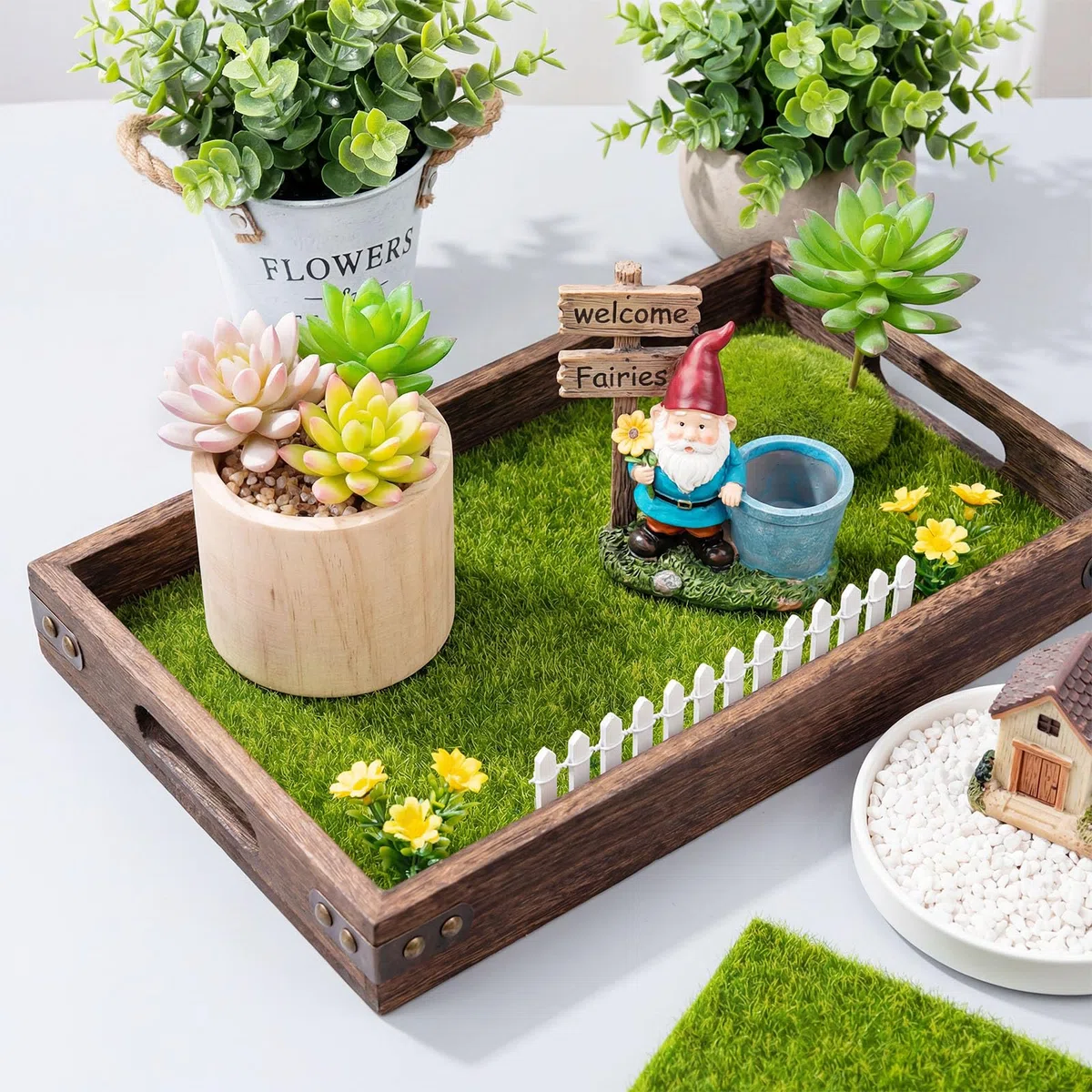 2 Rotoli Tappeto Erboso Sintetico 100 x 35 cm Tappeto Erboso Modello Ferroviario Floccato, Erba Finta Decorazione Bonsai Mini Giardino per Modellismo Paesaggistico(Verde Giallastro/Verde)