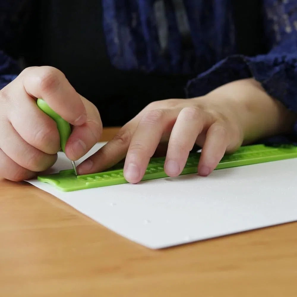 WANGCL Braille Slate Braille - Kit in Ardesia Braille a 4 Righe, 28 Celle, Colore: Verde