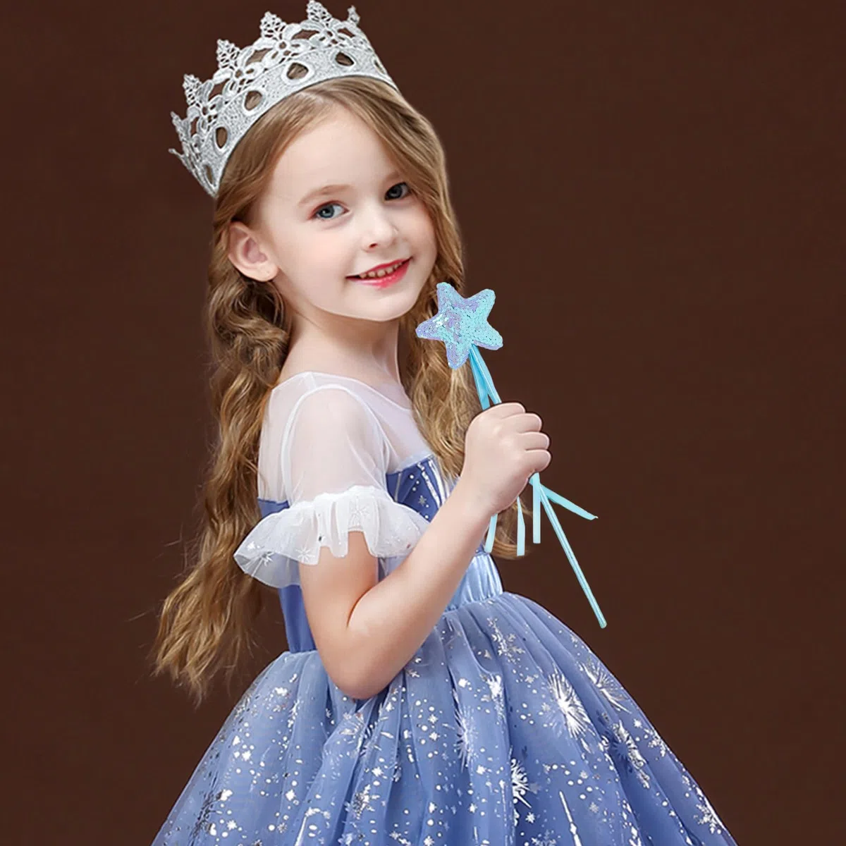 4 bacchette magiche da principessa a forma di stella, bastoncini magici da principessa, con stella a cinque punte lucida e scalata, piena di stile fiaba, adatti per feste di Natale e cosplay