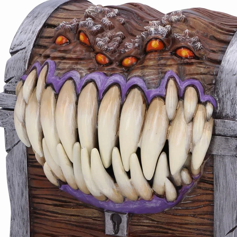 Nemesis Now Dungeons & Dragons - Scatola portaoggetti per Dadi Imitazione dei Dadi, 11,3 cm, Resina, Marrone, Prodotto con Licenza Ufficiale, Scatola per Dadi con Personaggi imitativi, in Resina di