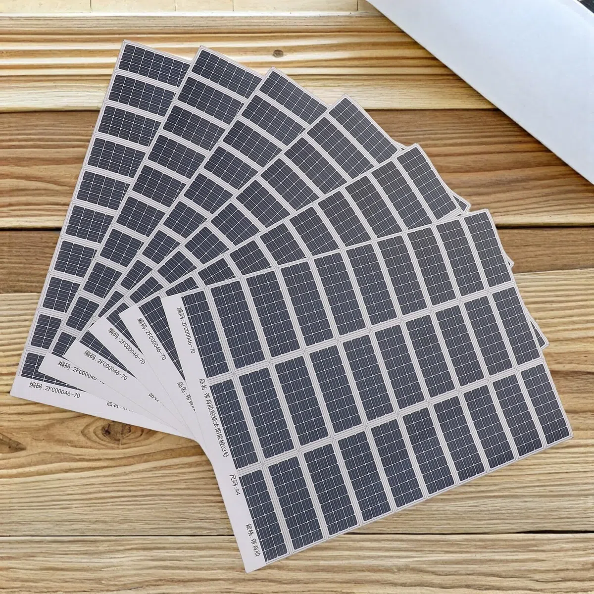6 Fogli Adesivi Pannelli Solari Fotovoltaici per Modelli Architettonici, Carta Patinata Resistente e Design Realistico per Modellismo Creativo e Fai-da-te