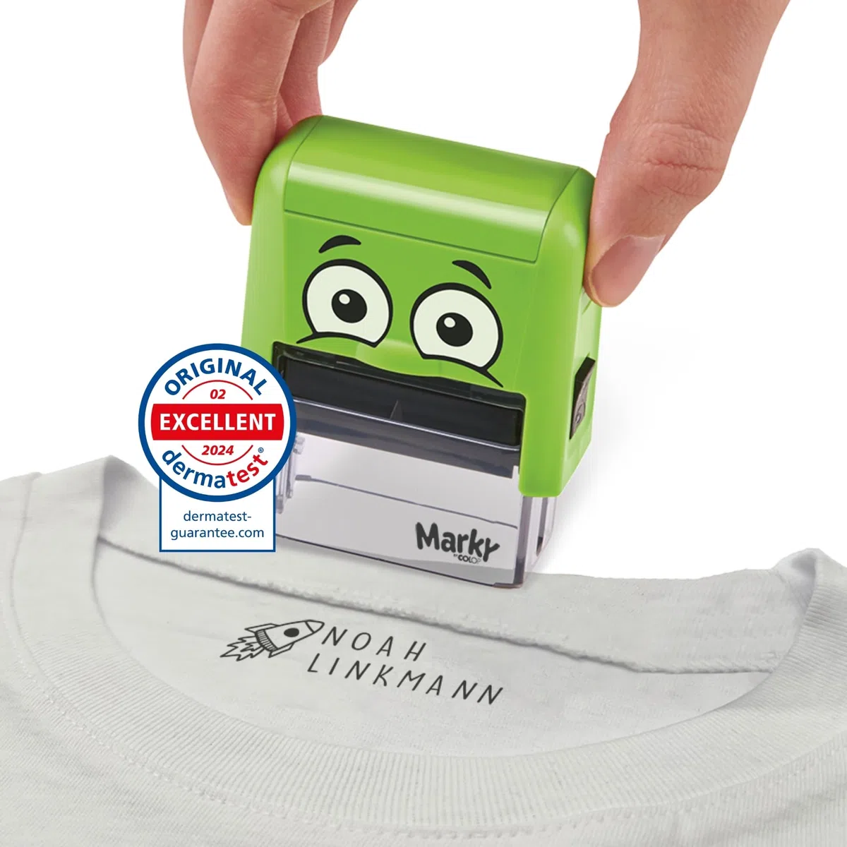 DIY MARKY - Timbro personalizzabile per bambini | Abbigliamento e oggetti per bambini | Inchiostro fino a 1000 impronte | Tutte le superfici | Kit completo con etichette e nastro termoadesivo (Verde)