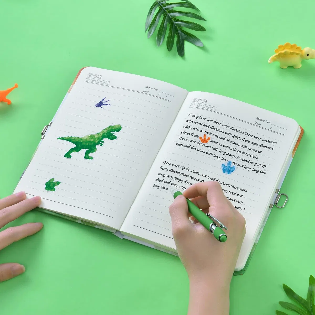 Diario per ragazzi con dinosauri ad acquerello, taccuino luminoso, regalo per bambini, scuola, viaggi, diario privato, copertina rigida, formato A5, a righe, per scrivere e disegnare, blocco note con