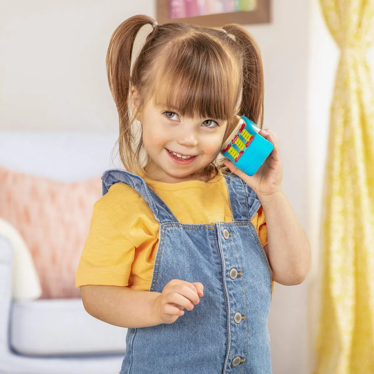 Battat - Telefono+ Tasti Luminosi e sonori - Giocattolo sensoriale - Chiavi dell'auto e Telefono Giocattolo - 18 Mesi +