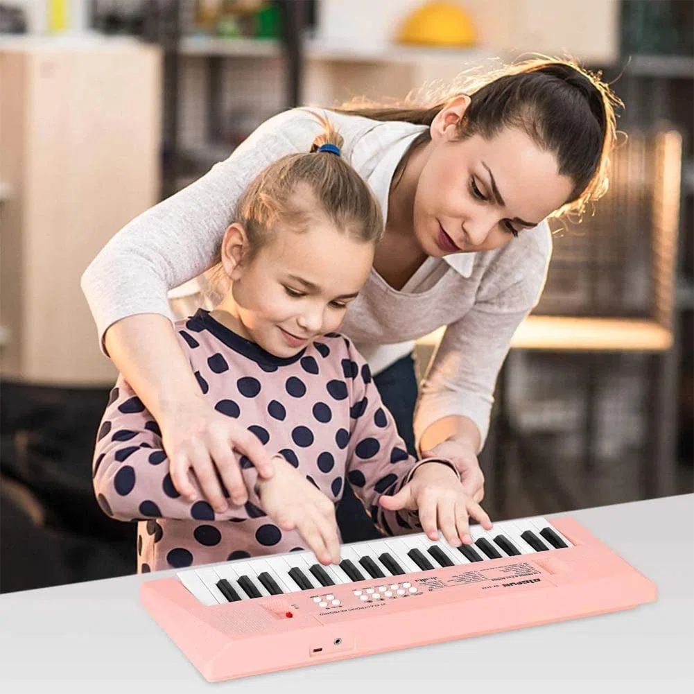 BAKAJI Tastiera Elettronica per Bambini con Microfono, Pianoforte Elettronico a 37 Tasti Giocattolo, Pianola Musicale Gioco Educativo Multifunzione, Colore Rosa, Perfetta Idea Regalo