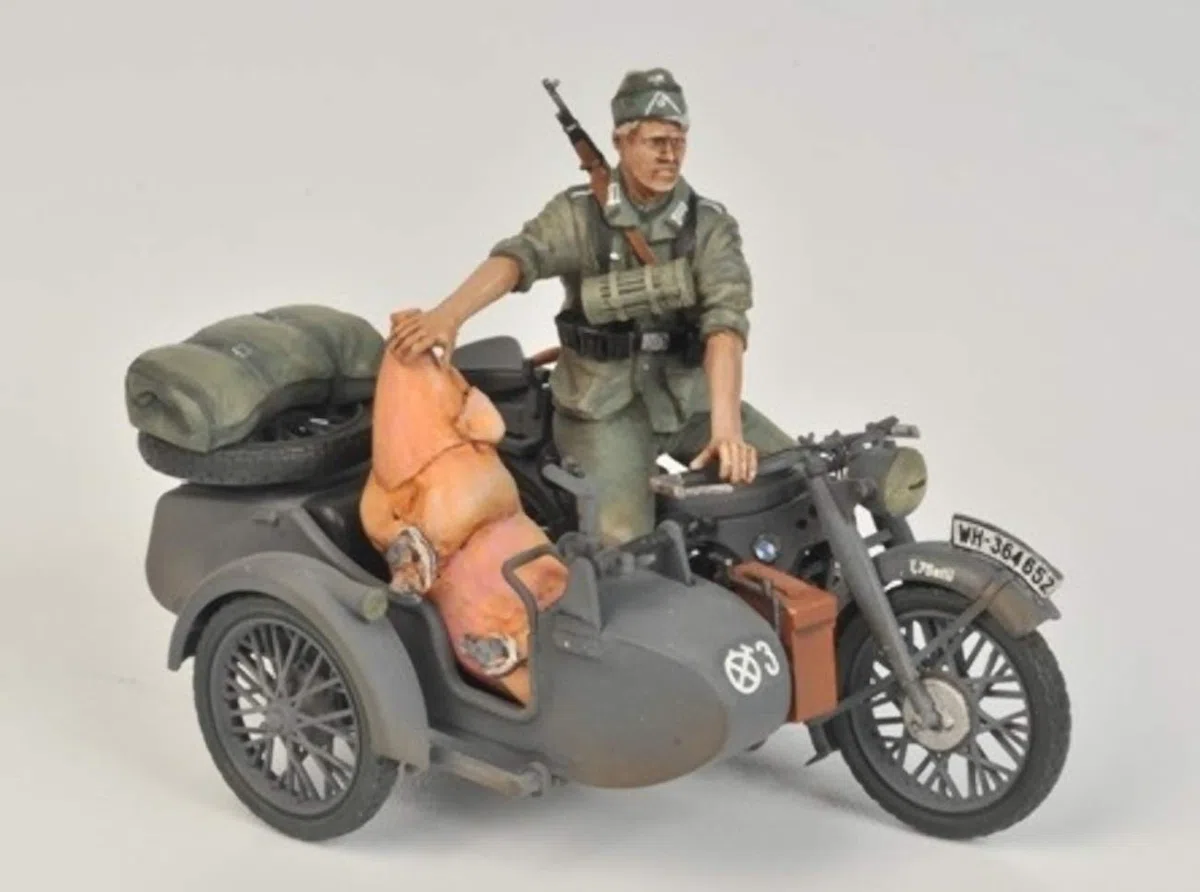Zvezda Tamiya 500783607 - Motociclo Tedesco della seconda Guerra Mondiale, Scala: 1:35