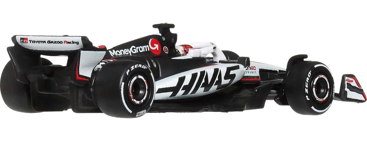Hot Wheels Scala 1:64 Auto da Corsa Giocattolo da Collezione Premium in Metallo Pressofuso Formula 1 con Pneumatici per Piloti Veri e Corpo/Telaio in Metallo (Gli Stili Possono Variare)