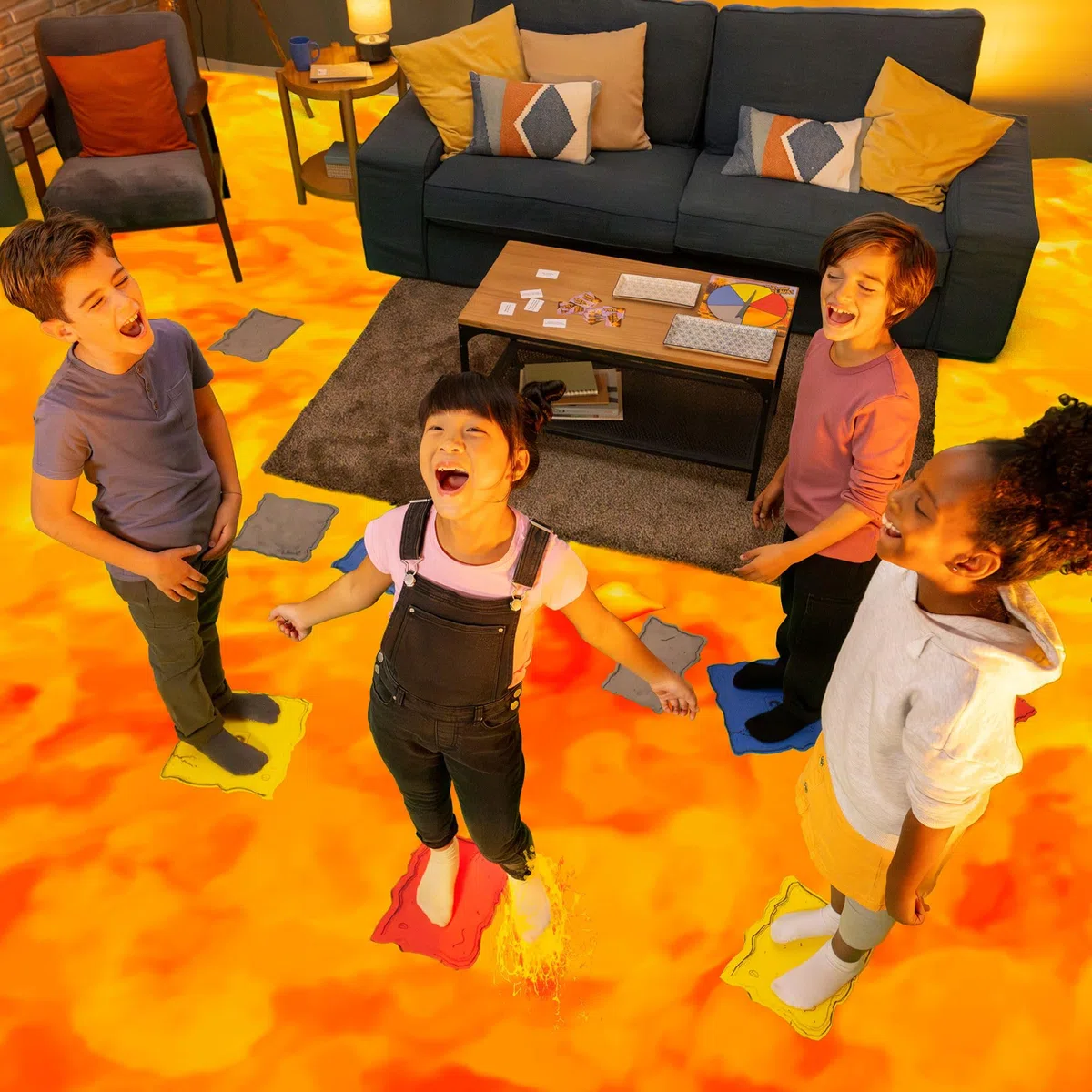 Goliath - THE FLOOR IS LAVA! - Gioco Interattivo per Bambini e Adulti - Stimola l'Attività Fisica e l'Immaginazione - Da 2 a 6 Giocatori - Dai 5 Anni in Su - Divertente e Coinvolgente - Multilingue
