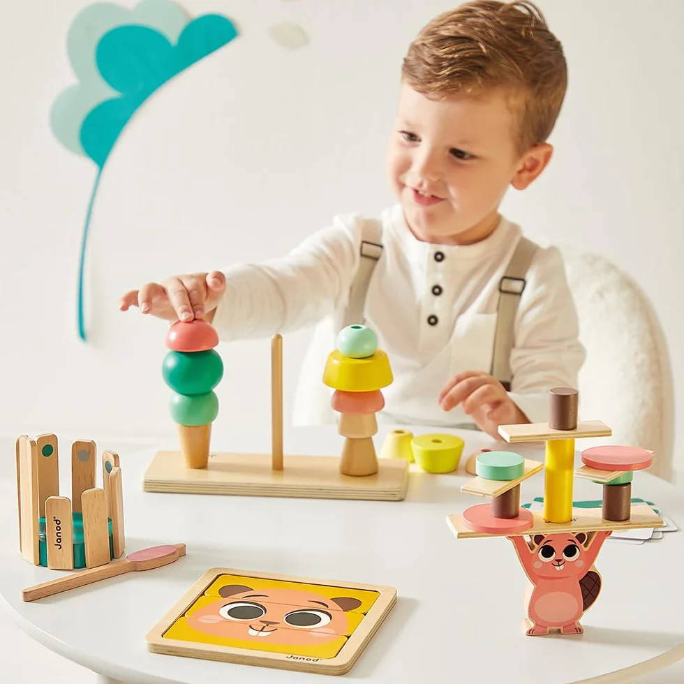 Janod - Box Giochi Neonato - dai 36 Mesi - Giocattoli Multisensoriali con Puzzle e attività Manuali per Bambini - Giocattoli di attività e Sviluppo Psicomotorio - dai 3 Anni - J04066