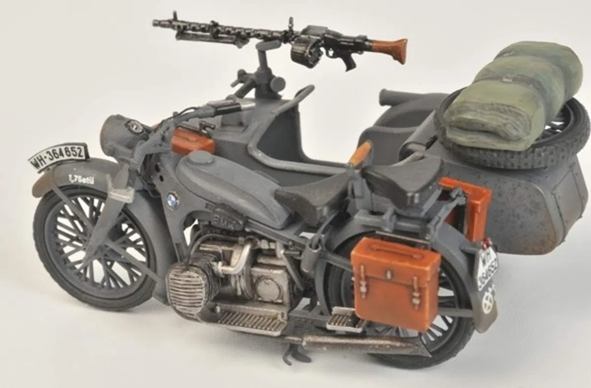 Zvezda Tamiya 500783607 - Motociclo Tedesco della seconda Guerra Mondiale, Scala: 1:35