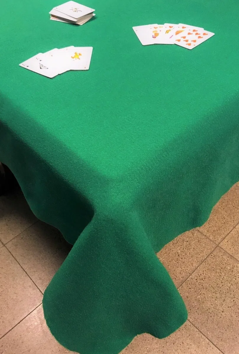 SpazioTessile Copritavolo Mollettone Salvatavolo Feltro Verde da Gioco Poker Senza Elastico (Quadrato 140x140)