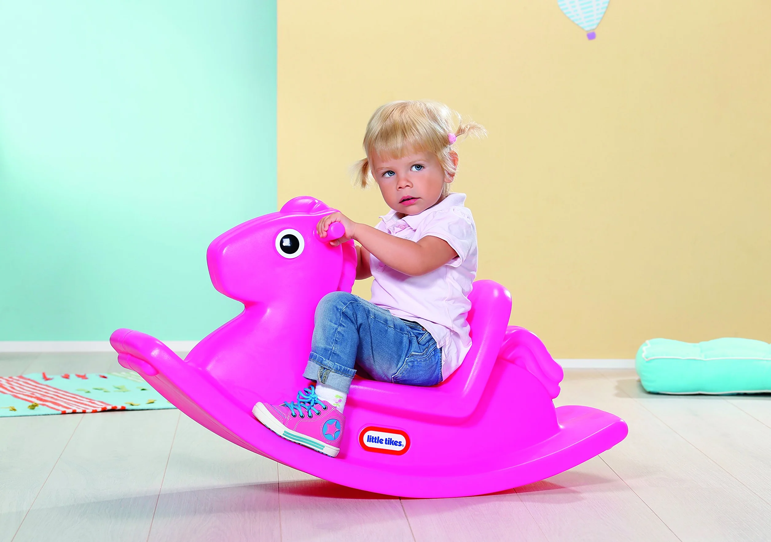 Little Tikes Cavallino a dondolo - Gioco attivo con maniglie facili da impugnare e sedile stabile per una maggiore sicurezza - Resistente - Interno ed esterno - Magenta - Età: 18+ mesi