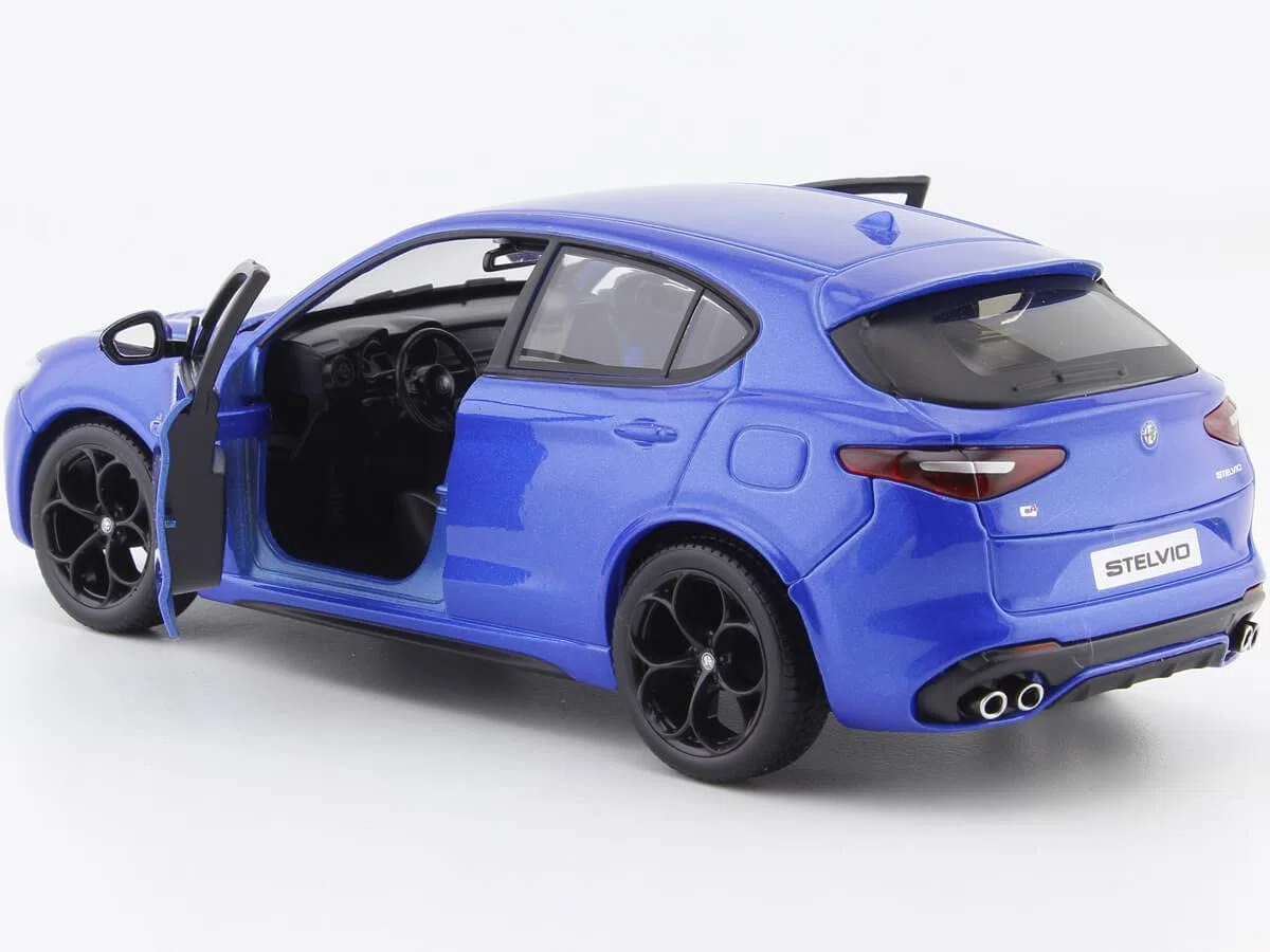Bburago B18-21086 Alfa Romeo Stelvio in Scala 1:24, Rosso