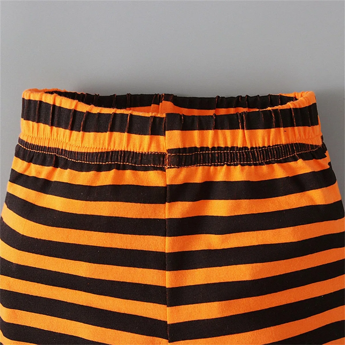 Achimlt 2 Pezzi Costume Halloween Neonato Zucca Tutina Pagliacetto Bebé Unisex, Zucca Vestito Halloween Neonato con Cappuccio Leggings a Piedi a Righe per Carnevale Feste e Cosplay