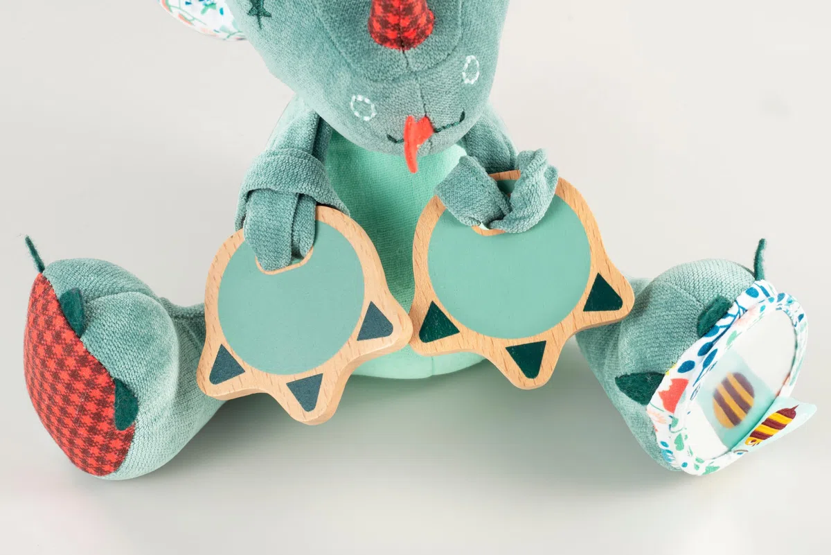 LILLIPUTIENS - Sonaglio attività Joe Il Drago - Peluche interattiva per Neonati con Specchio, sonaglio e Carta Frusciante - Stimola i Sensi, la motricità e l’immaginazione - Giocattolo educativo