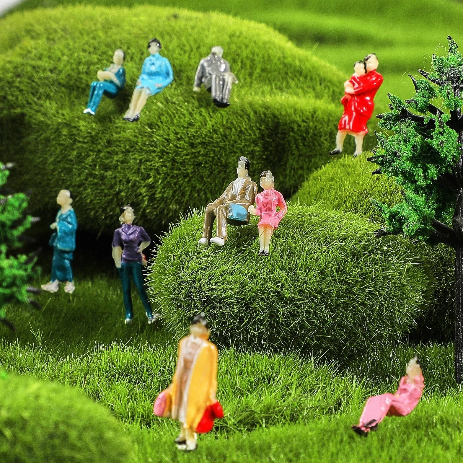 Namalu Scala 1: 87 Ho Set di Figurine di Mini Persone Modello di Minuscole Dipinte Figure di Piccole Persone in Miniatura di Plastica Sedute e in Piedi(50)