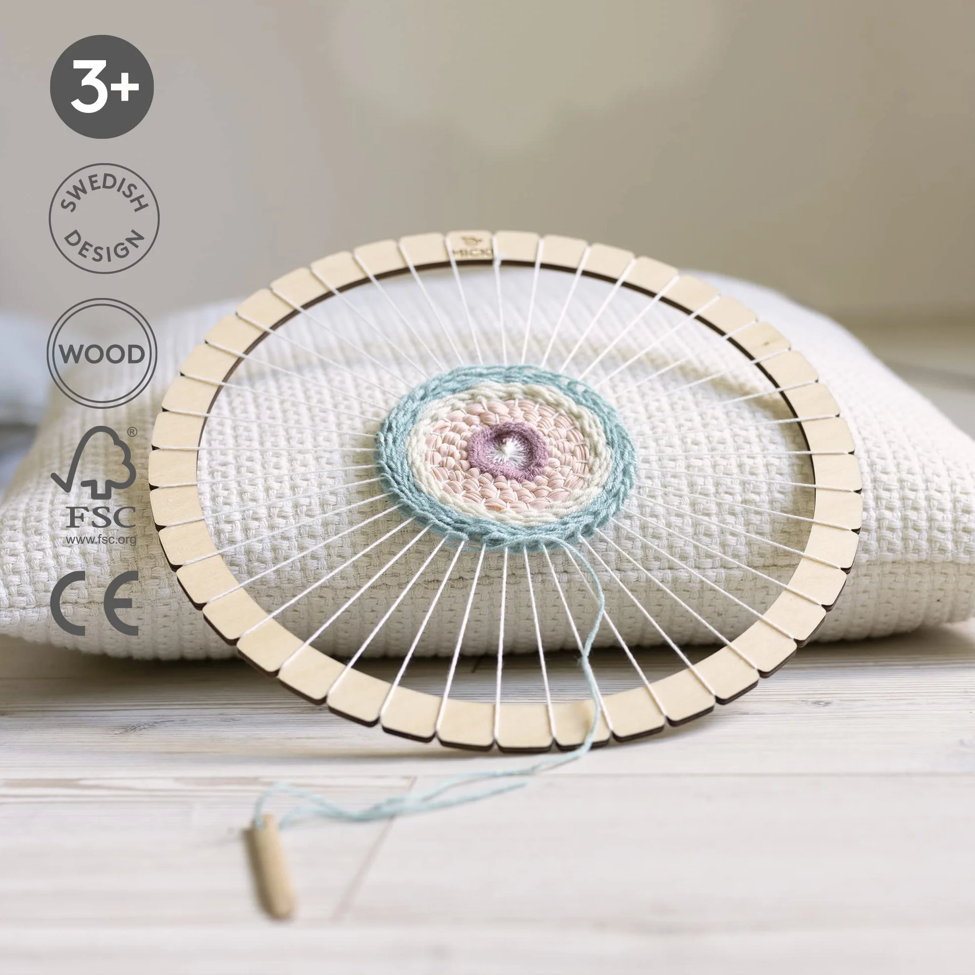 MICKI Cornice Rotonda per Bambini - Set Fai Da Te con Filo e Ago per Tessitura - Telaio per Bambini di 3 Anni e Più