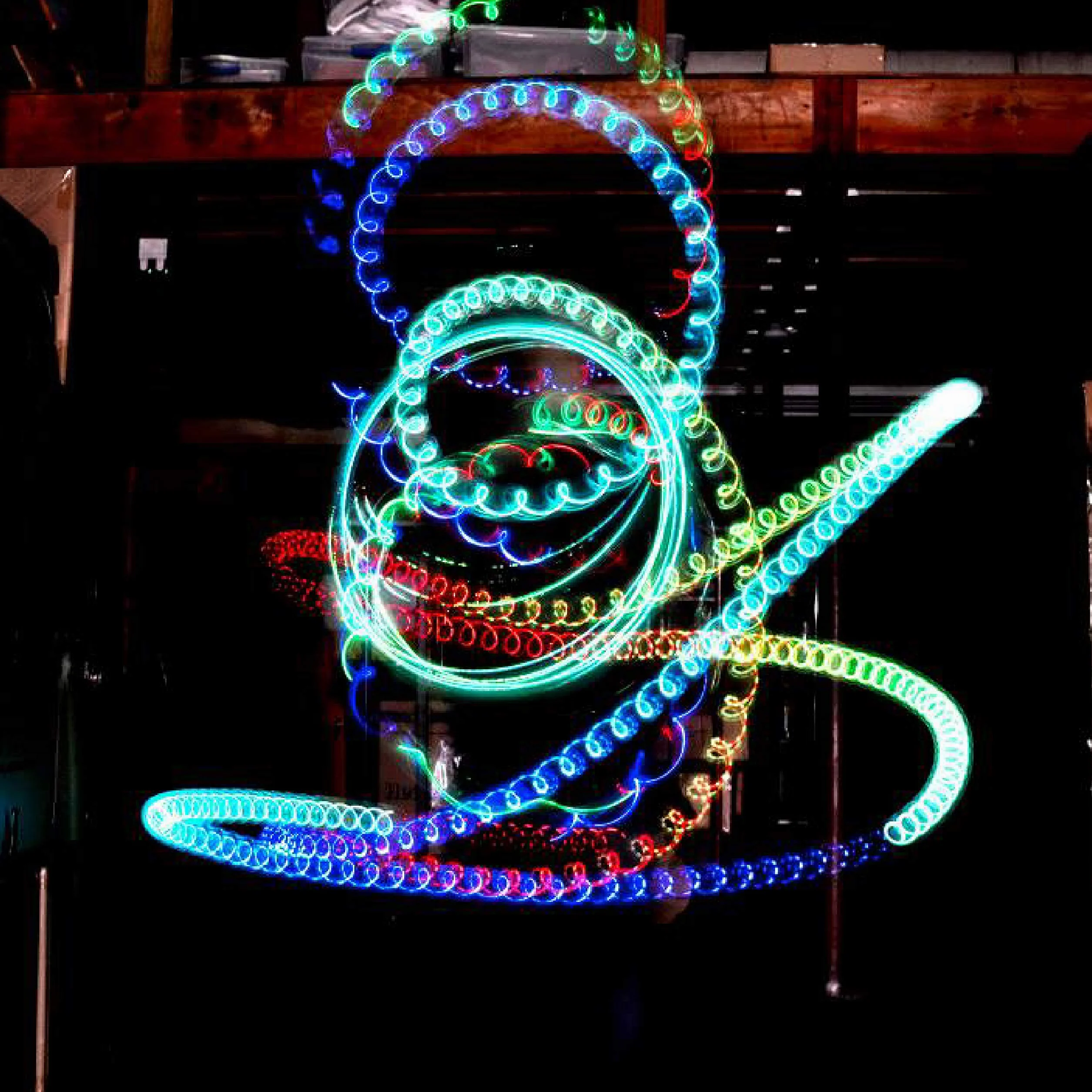 Yomega Spectrum Illumina la Palla di Fuoco Transaxle YoYo con luci a LED per Il Gioco di Corda di Livello Intermedio, avanzato e Professionale + 2 Corde Extra e 3 Mesi di Garanzia (Blu) (Chiaro)