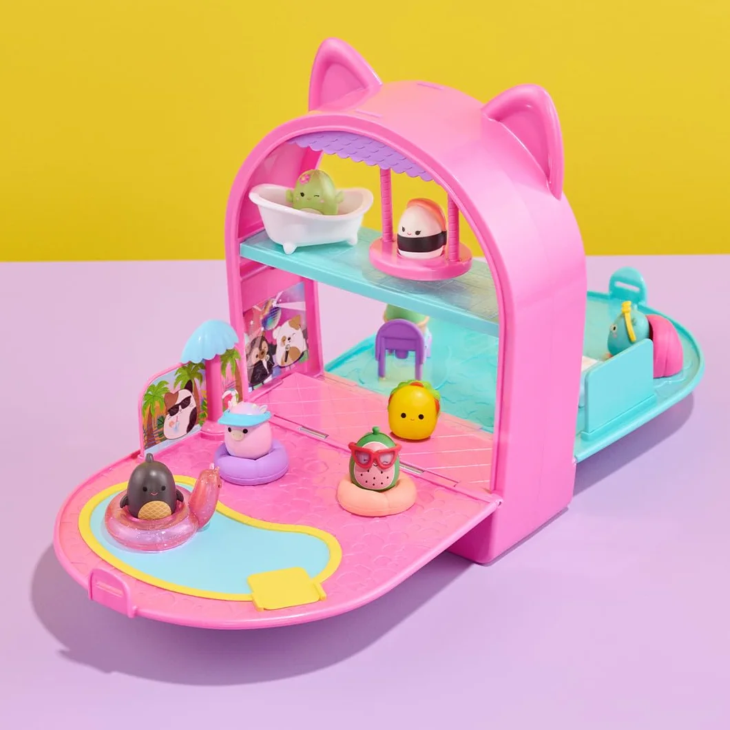 Squish-a-longs Original Squishmallows Party Pack On-The-Go Playset - Serie 1 - Tre mini squish da 2,5 cm con 9 arredi - Colleziona, scambia e gioca