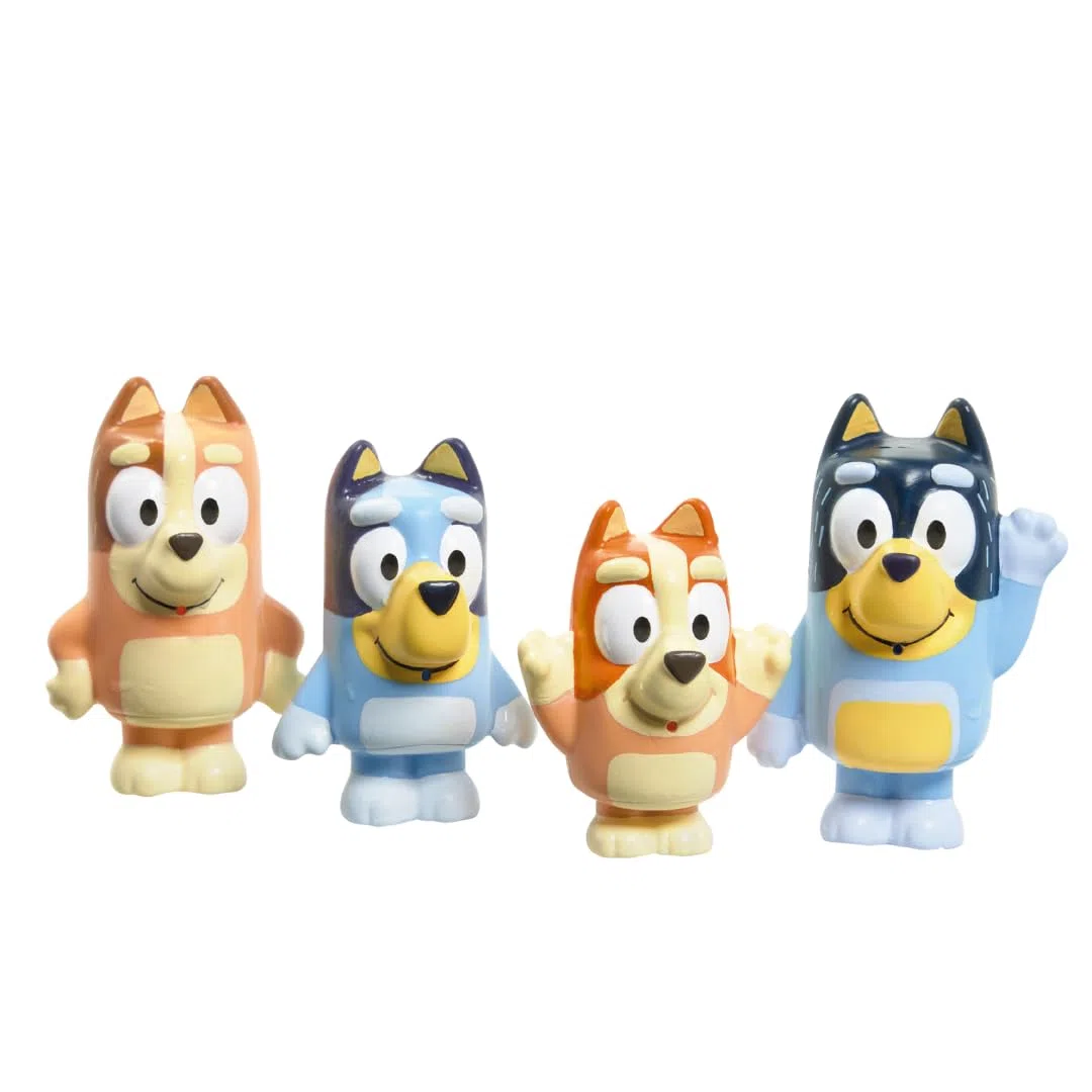 Toomies Bluey Squirter - Set di 4 giocattoli da bagno con bluey, bingo, mamma e papà, divertimento per bambini piccoli, progettato per mani piccole, promuove capacità motorie, giochi creativi, a