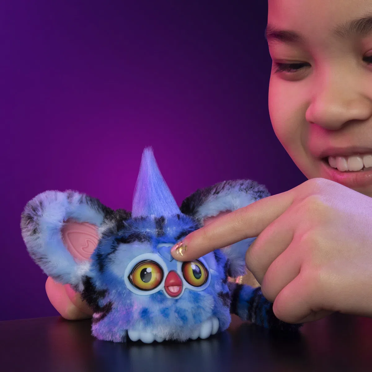 Furby Furblets, KPOP Demon Hunters, Derpy la Tigre, Mini Giocattolo Peluche elettronico da 7,6 cm collezionabile