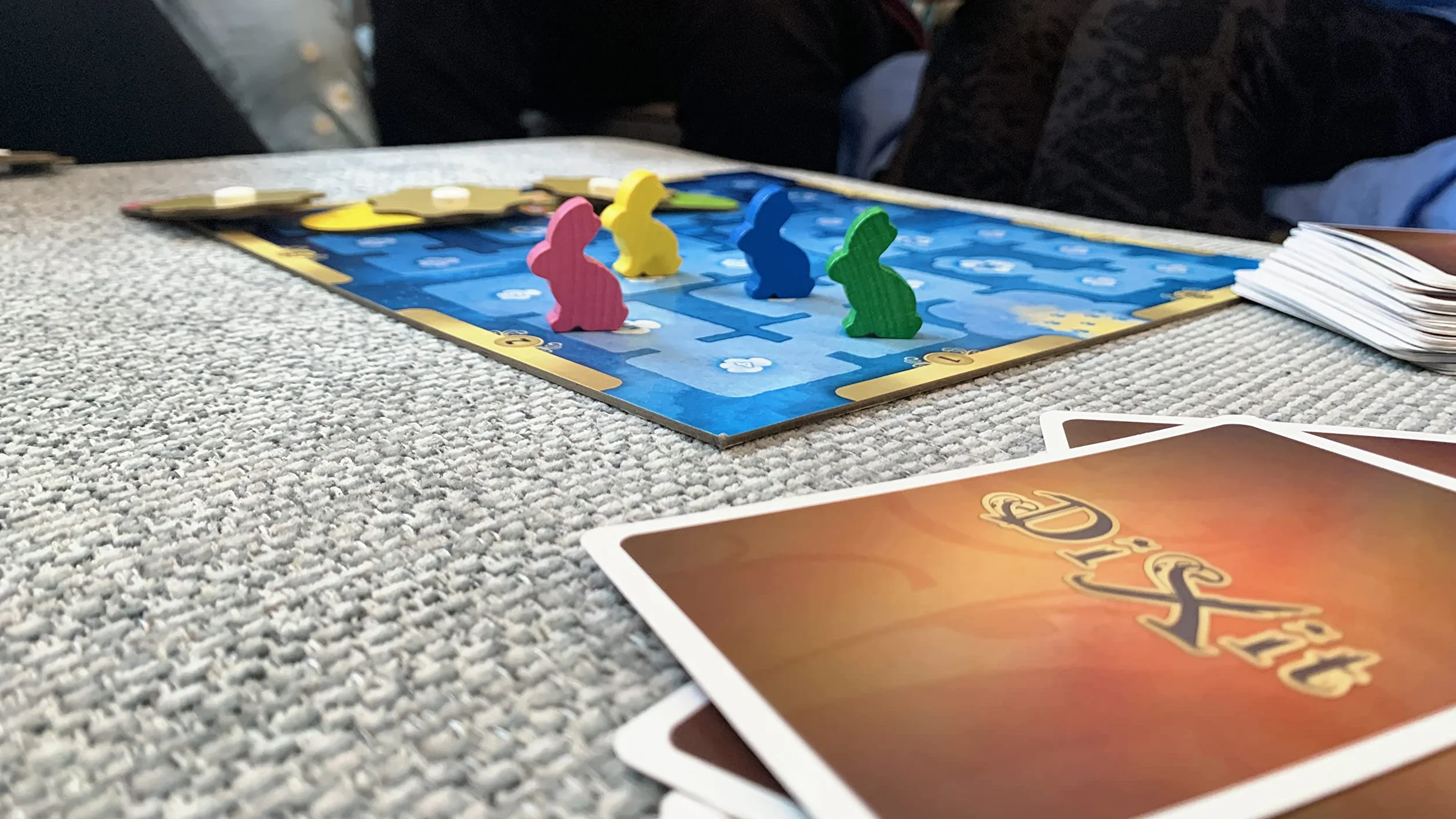 Asmodee Dixit Gioco da Tavolo Immaginazione Fantasia 3-8 Giocatori 8+ Anni Edizione Italiano