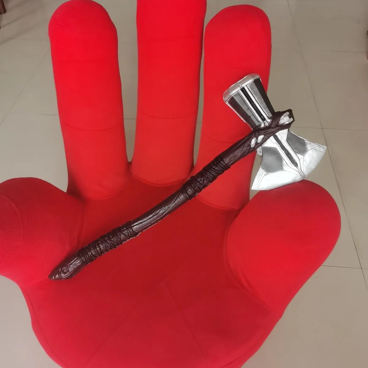 Thor's Stormbreaker Ascia Battleax PU Schiuma 28" Replica Cosplay Puntelli Regali