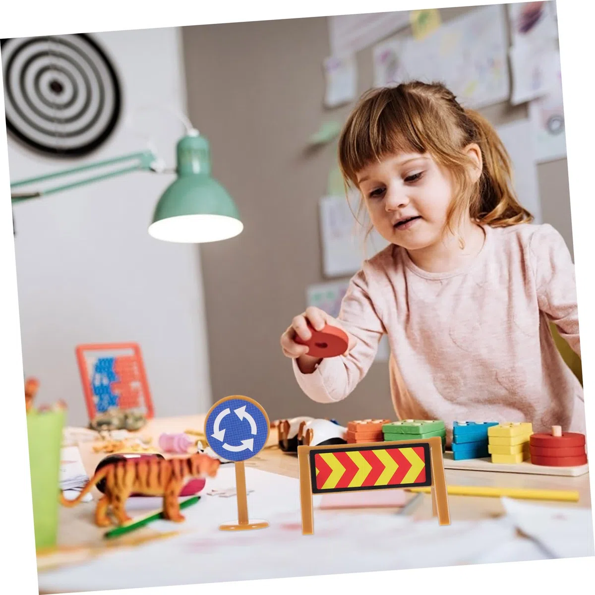Set 2 Kit Segnali Stradali Giocattolo in Plastica per Bambini, Mini Barricate e Cartelli di Segnaletica, Gioco Educativo di Sicurezza Stradale e Apprendimento Creativo