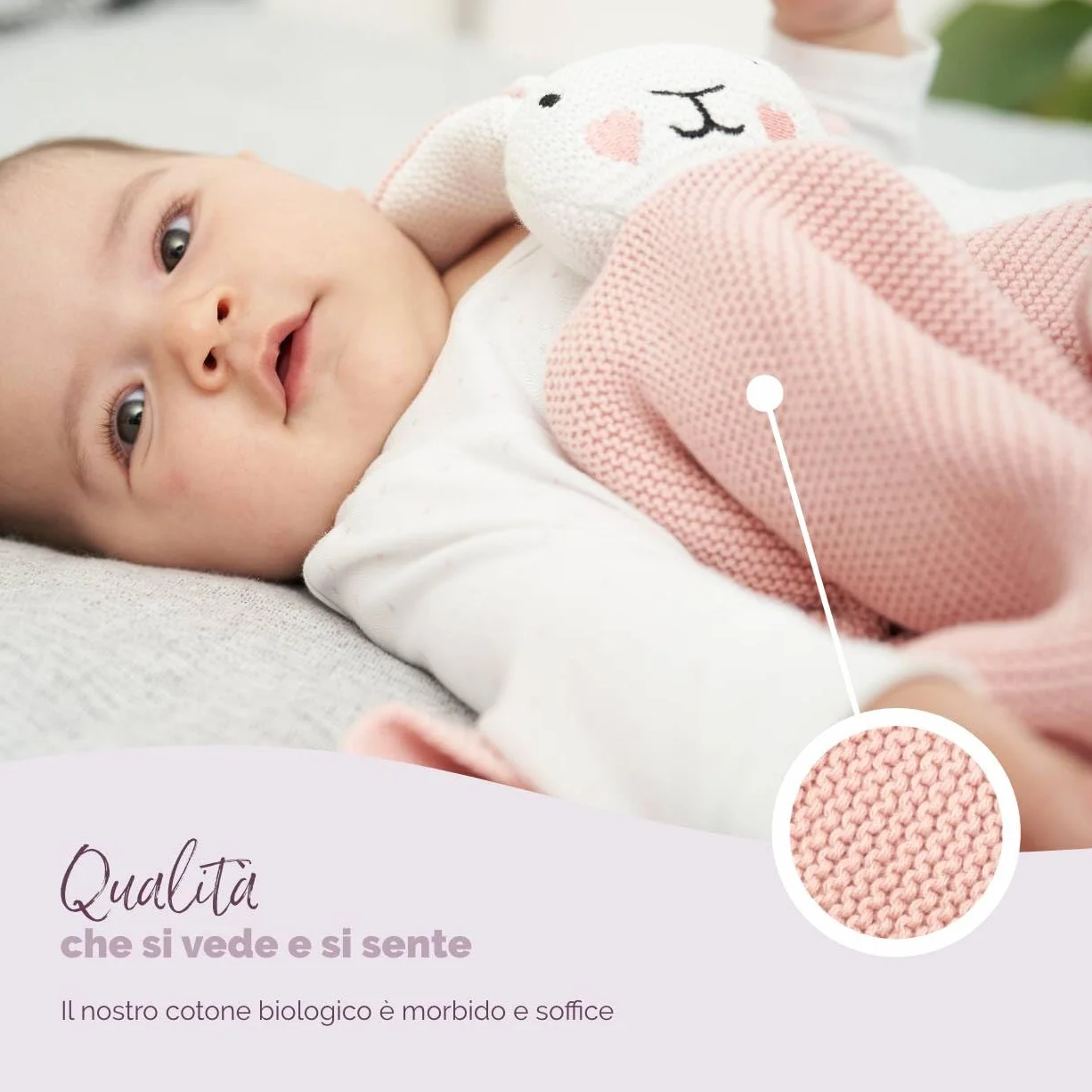 Livella Doudou Coniglietto con calzini - Puro cotone biologico - Copertina premium, copertina coccole, coperta a maglia - Morbidissima e traspirante - OEKOTEX® STANDARD 100 e certificata GOTS