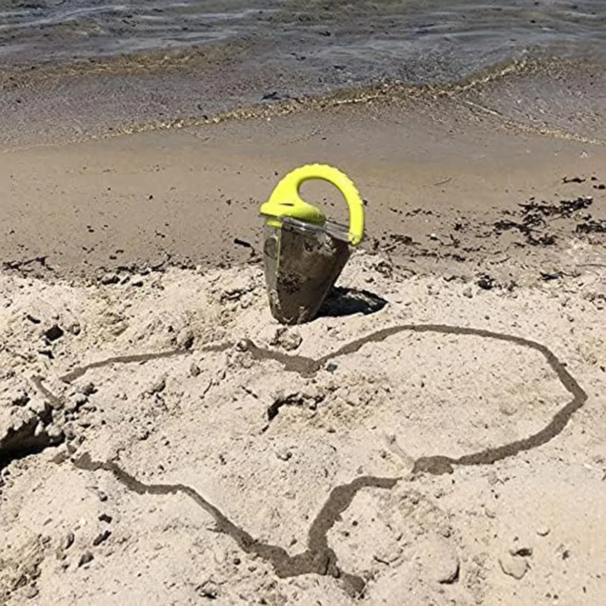 Spilling Funnel Sand, Kids Sands Castle Building, Water and Sand Mixing Tool fBeach Play, Colorful Outdoor Sandbox Toy for Creative Kid Aged 4-8, Summer Travel Vacation Sculpting