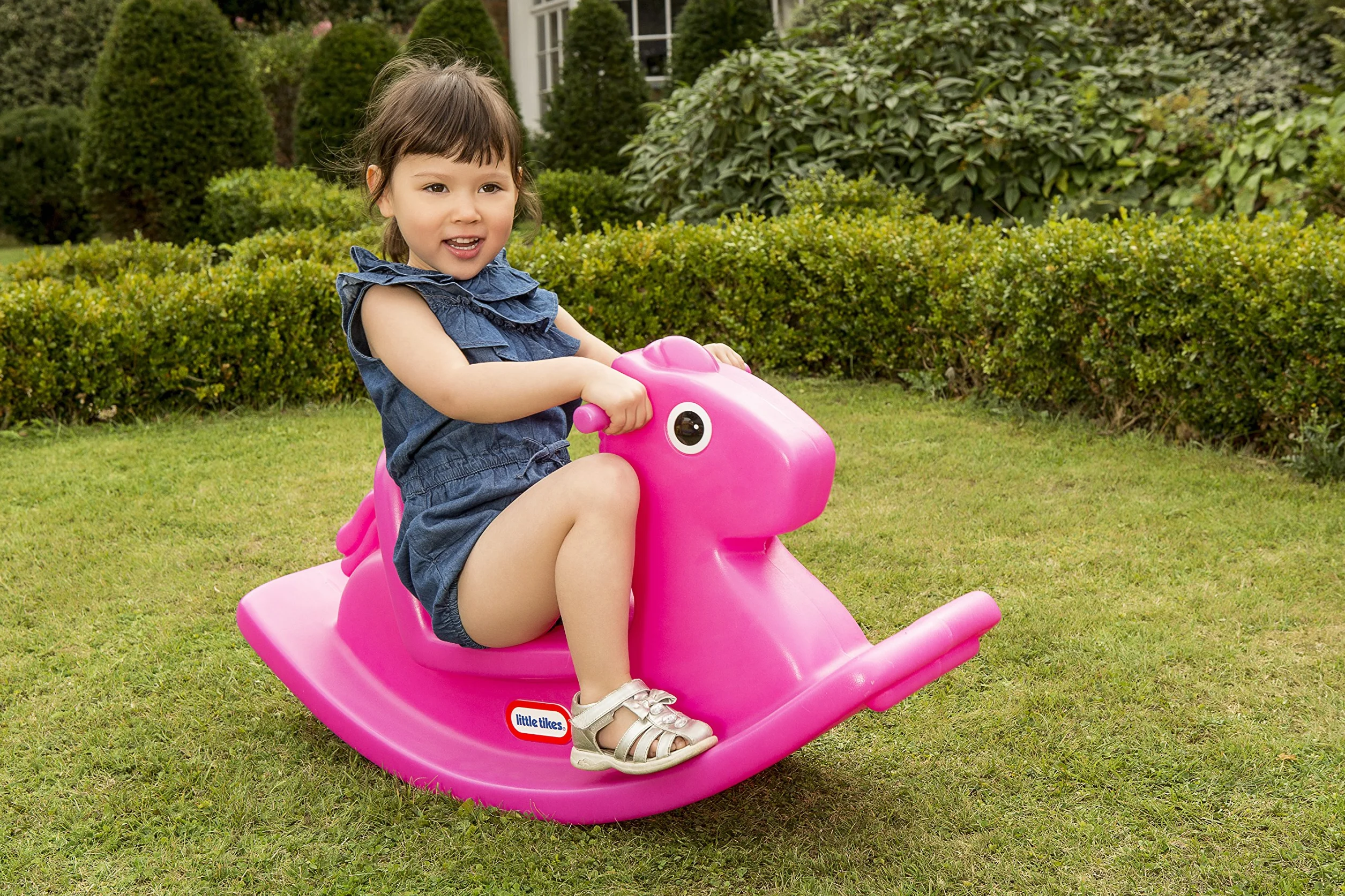Little Tikes Cavallino a dondolo - Gioco attivo con maniglie facili da impugnare e sedile stabile per una maggiore sicurezza - Resistente - Interno ed esterno - Magenta - Età: 18+ mesi