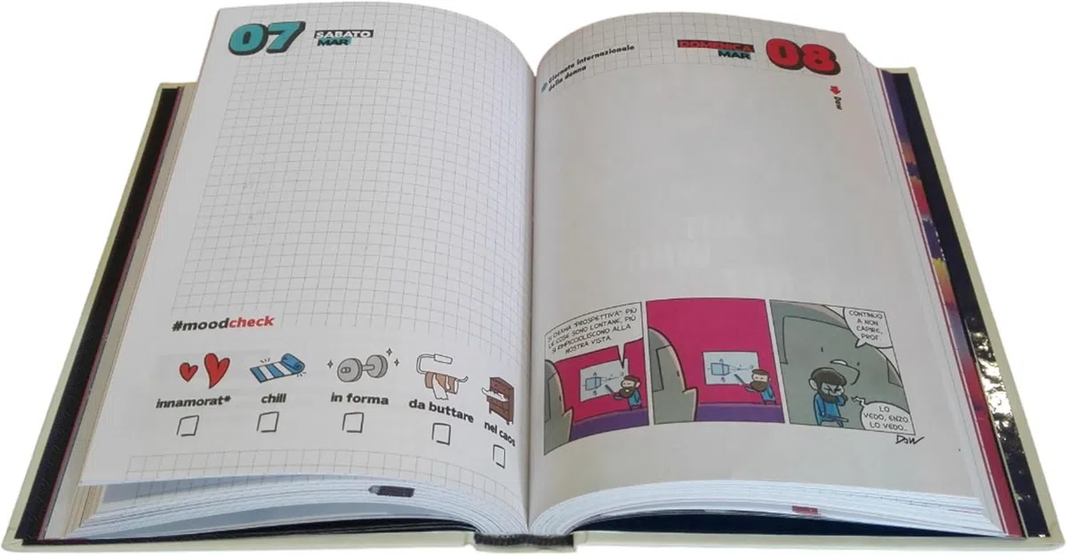 CO-MA Agenda Compatibile con Diario Smemoranda Lite Rosa 2026/2027 Datato 16 Mesi 17x12 cm + Penna Colorata Omaggio
