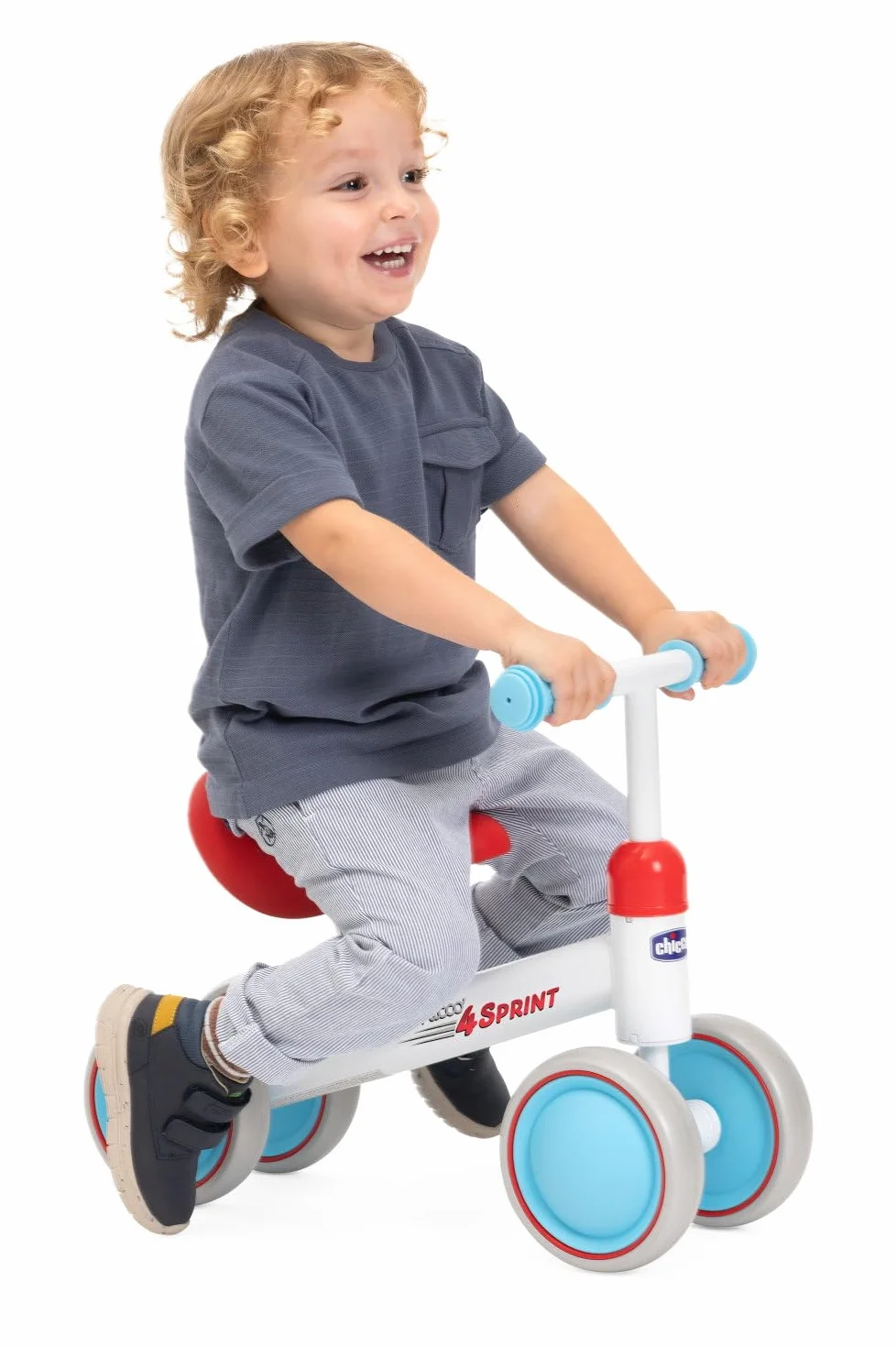 Chicco Ride-ON Quadriciclo Senza Pedali, Bicicletta Senza Pedali Equilibrio per Bambini, Guida Fluida, Ruote in gomma, Morbida Sella Antiscivolo, Manici Antiscivolo, 1-3 Anni, max 20 kg, Bianco