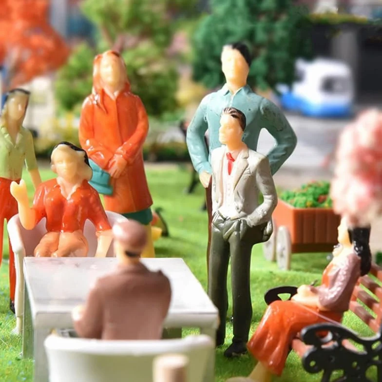 60 Piccole Persone Figure Colorate Figurine de Miniature Figure in Diverse Pose Modello Figurine di Modellini di Treni Proporzione 1:87 Modello di Persone Mini in Plastico, per Scene in Miniatura