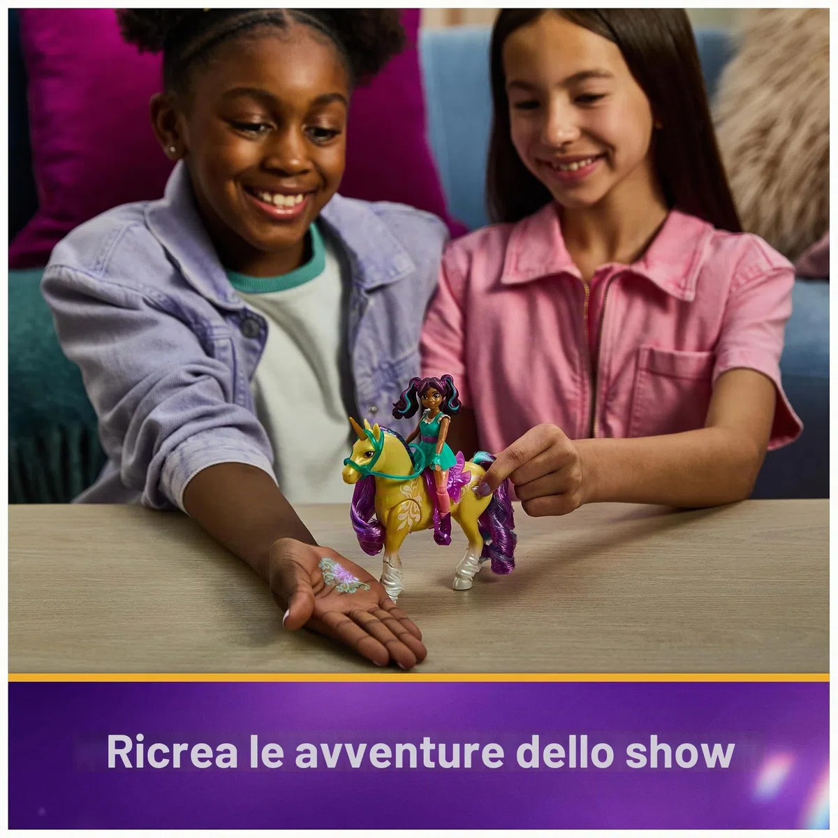 Unicorn Academy Set – AVA e pianta Magica Foglia con Vera criniera e Coda e Funzione Luminosa Magica, Circa 12 cm Personaggi Originali della Popolare Serie Netflix, per Bambini dai 4 Anni in su