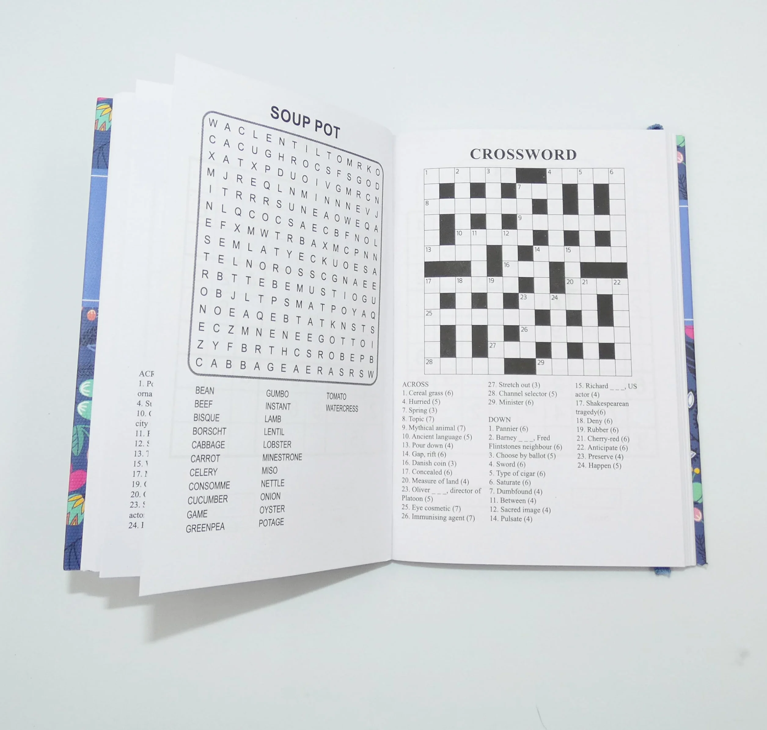 Libro di puzzle tascabile formato A6 da viaggio 3 in 1 Sudoku, ricerca parole, cruciverba, dimensioni 15 x 10,5 cm con elastico, motivo floreale blu