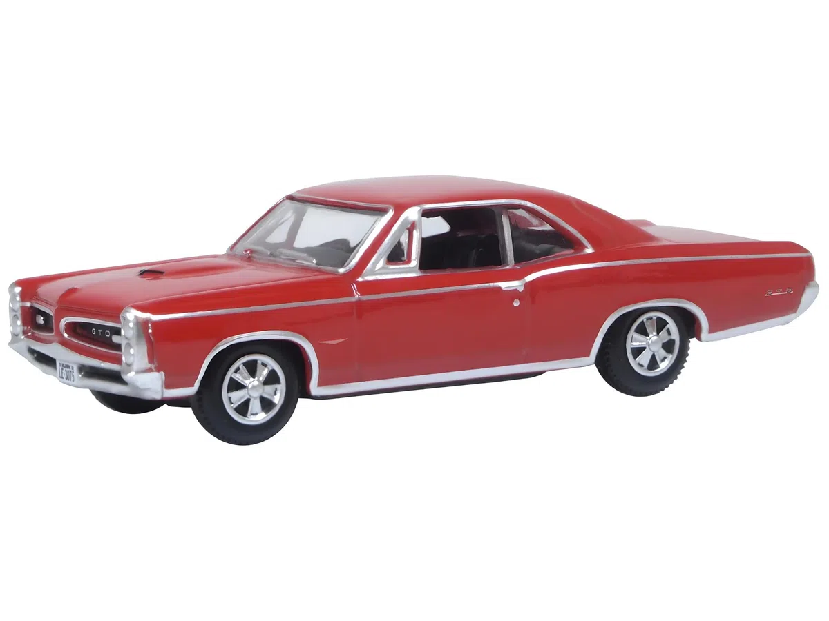 Oxford Diecast 1966 Pontiac GTO Montero Red 1/87 (HO) Scala Diecast Model Car 87PG66002