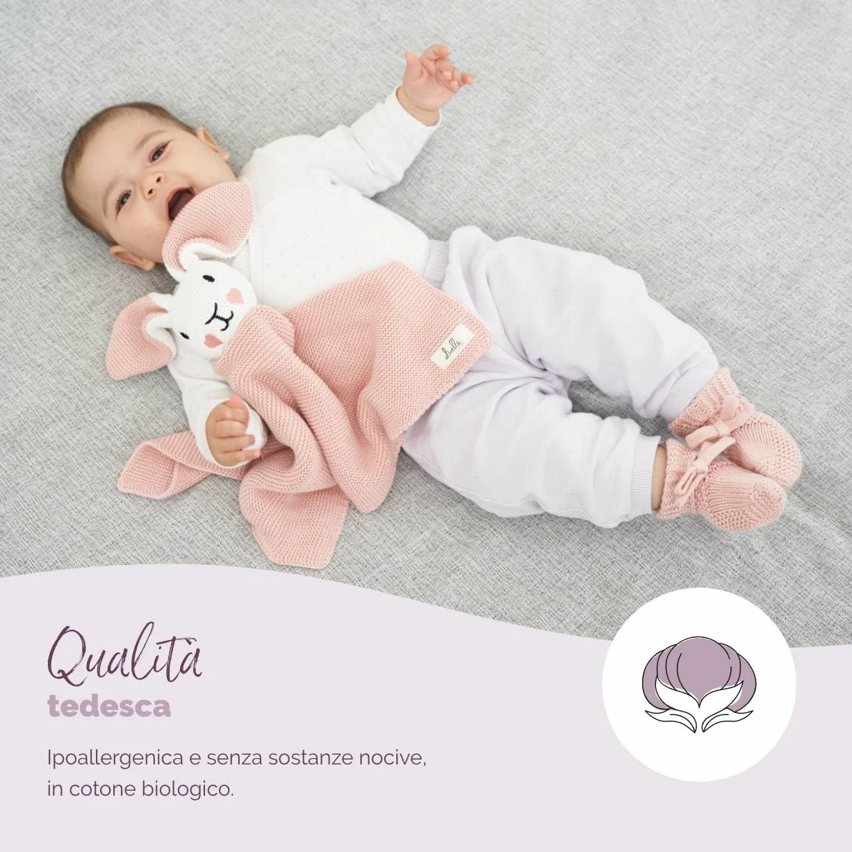 Livella Doudou Coniglietto con calzini - Puro cotone biologico - Copertina premium, copertina coccole, coperta a maglia - Morbidissima e traspirante - OEKOTEX® STANDARD 100 e certificata GOTS