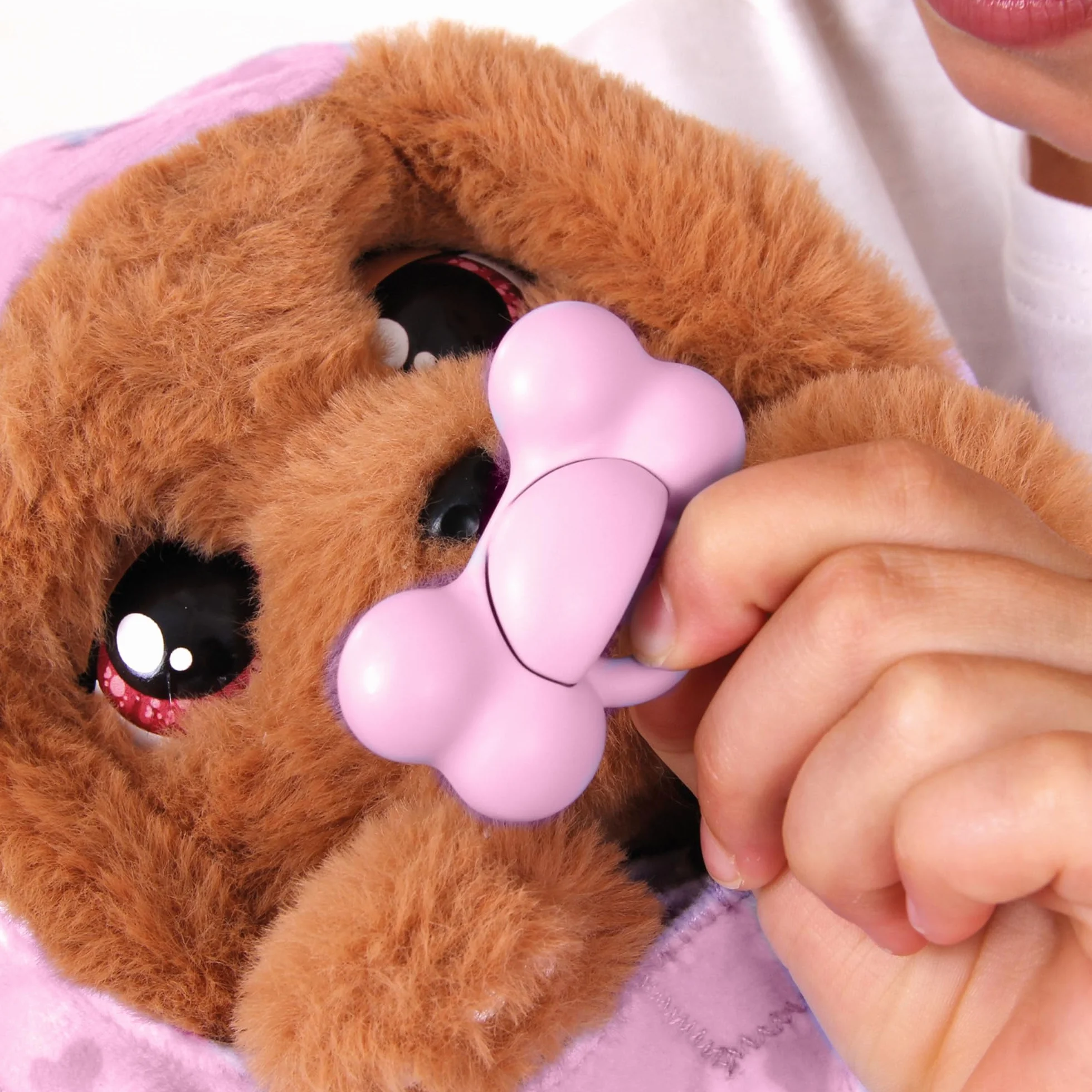 Baby Paws Cocker, Peluche Interattivo con Suoni, Apre e Chiude gli Occhi ed Include Borsetta, Copertina, Giocattolo Bambine e Bambini +3 Anni
