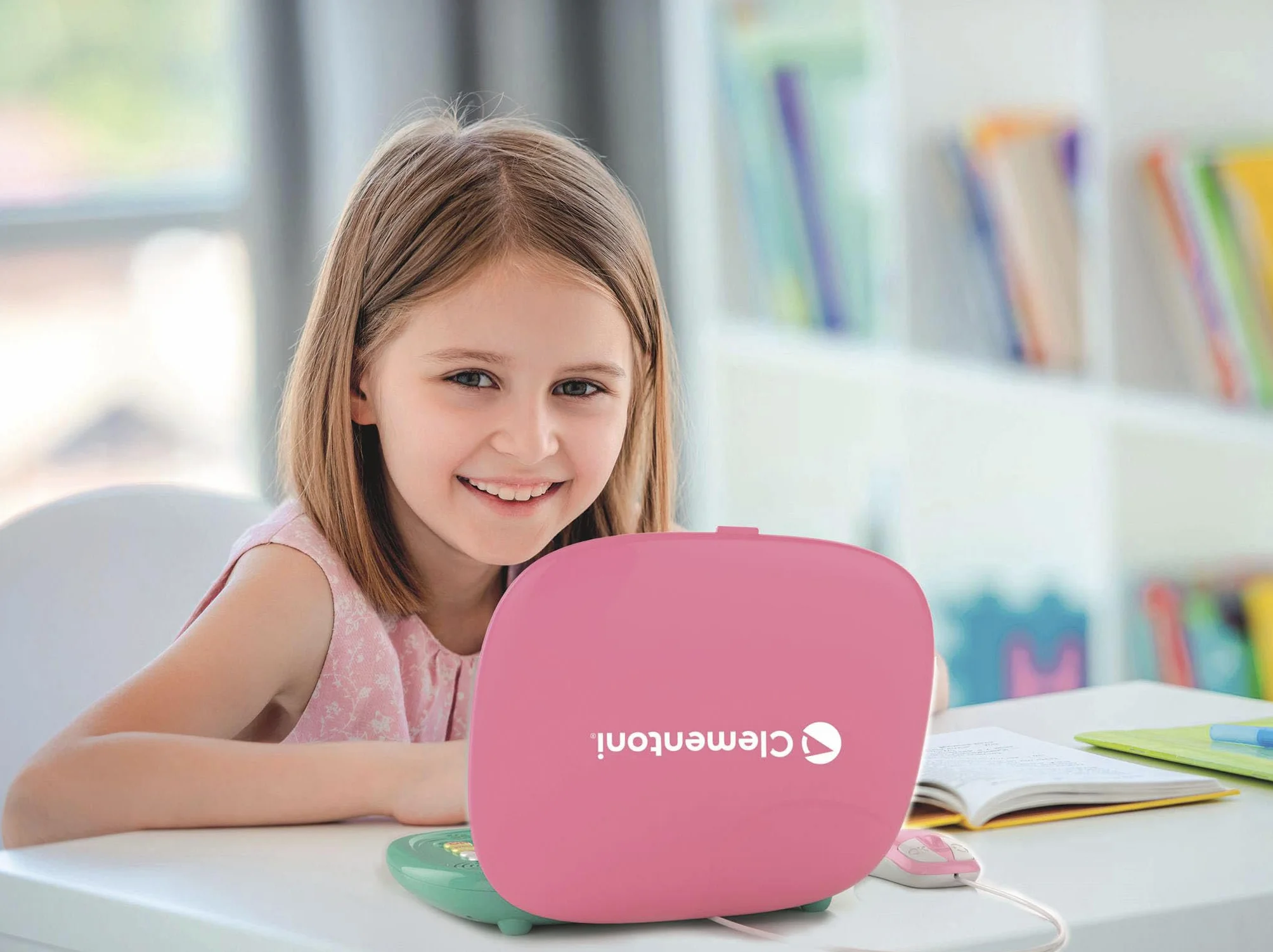 Clementoni Sapientino - Il Mio Primo Computer Pink, Gioco Educativo Interattivo Bambini dai 5 Anni, 35 Attività, Impara Lettere, Numeri, Logica, Musica, con Mouse e Schermo LCD, Lingua Italiana, 16657